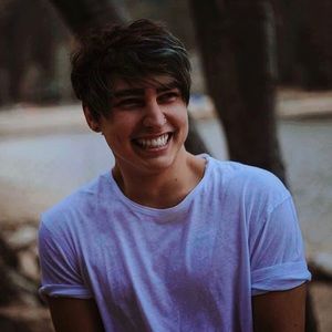 Meet your Posher, Azayanik